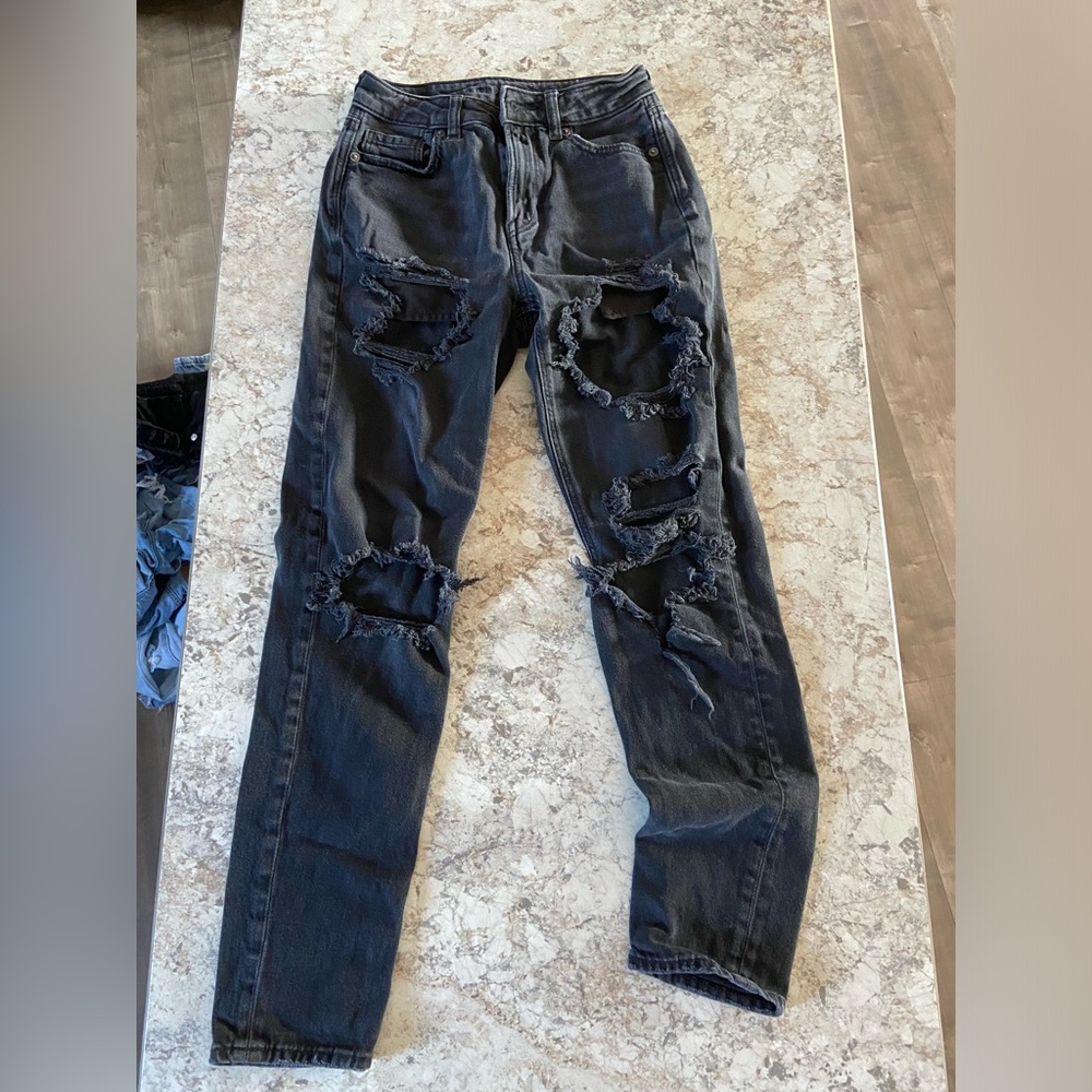 American Eagle Jeans. Black washed. Size 00.